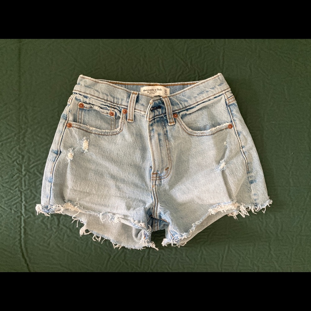 A&F Jean shorts high rise, size 24